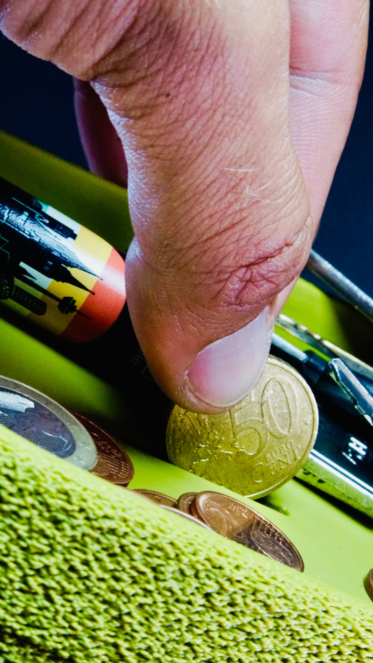 DropTray – Minimal Coin and Key Tray